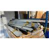 Image 5 : APPROX 7 PALLETS OF COMMERCIAL RETAIL RACKING/SHELVING