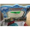 Image 4 : BOX C/W VASE, THERMOS, FISH CLOCK, PICTURE, ETC