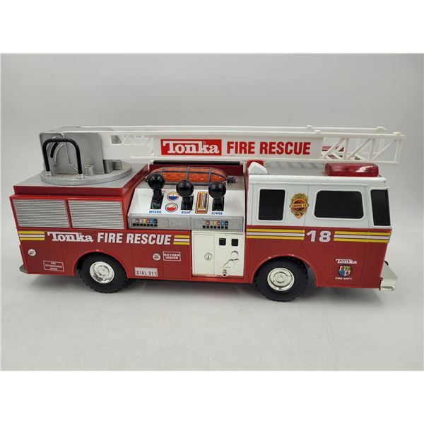 2000 Hasbro Battery Powered Tonka Fire Truck