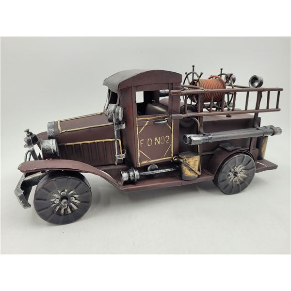 VTG-Style Metal Fire Truck Collectible Model