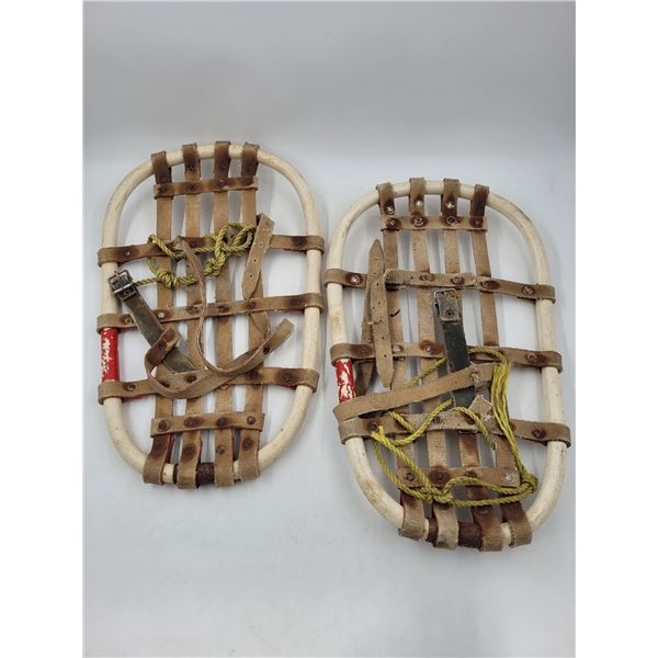 VTG Wooden Bear Paw Snow Shoes