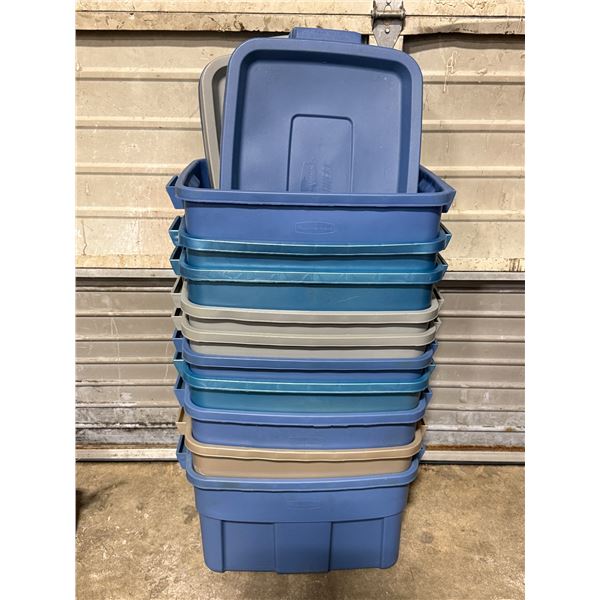 10 Rubbermaid Storage Bins and 10 Lids