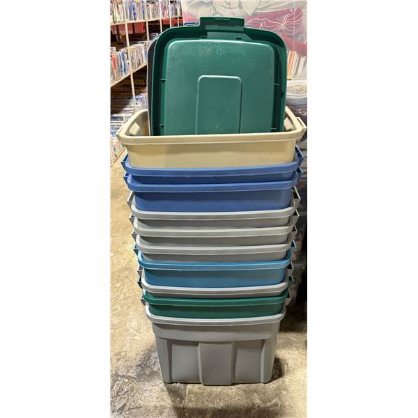 10 Rubbermaid Storage Bins and 10 Lids