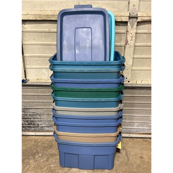 10 Rubbermaid Storage Bins and 10 Lids