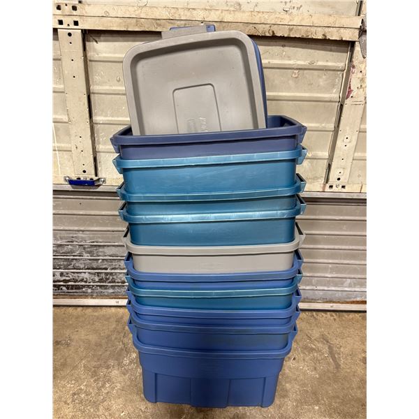10 Rubbermaid Storage Bins and 10 Lids