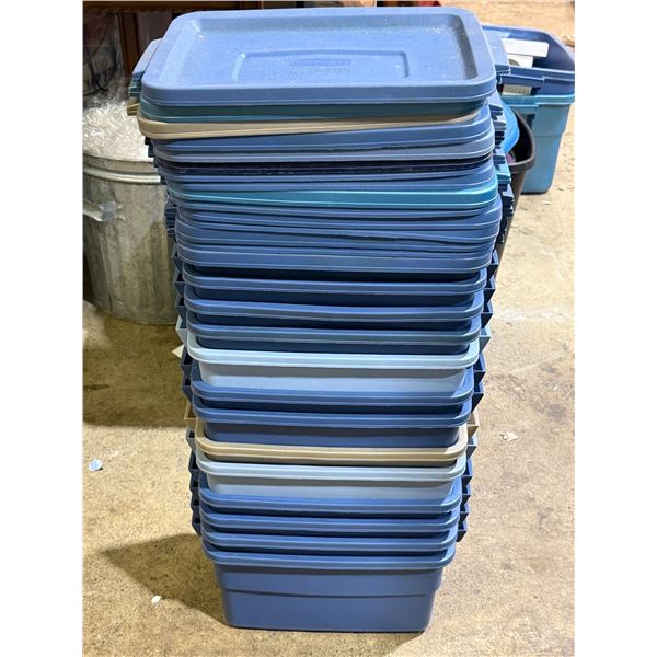 10 Rubbermaid Storage Bins and 10 Lids
