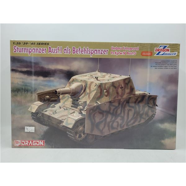 Sealed Dragon Sturmpanzer Ausf.l Als Befehlspanzer 1:35 Scale
