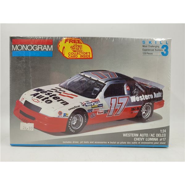 Sealed Monogram Western Auto Chevy Lumina #17 1:24 Scale