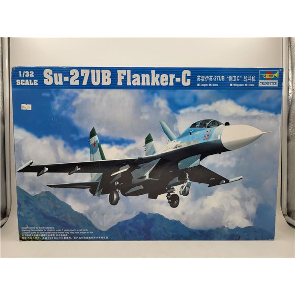 Unbuilt Trumpeter Su-27UB Flanker-C 1:32 Scale