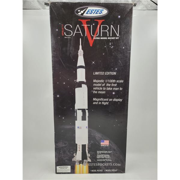 Unbuilt Estes Saturn V Apollo 11 Flying Rocket Kit 1:100 Scale