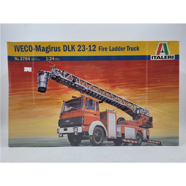 Sealed Italeri IVECO-Magirus DLK 23-12 Fire Ladder Truck 1:24 Scale