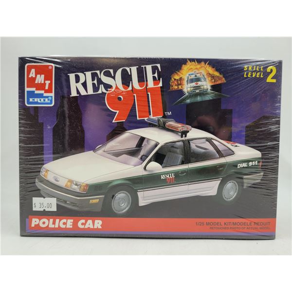 Sealed Ertl Rescue 911 Police Car 1:25 Scale Model Kit