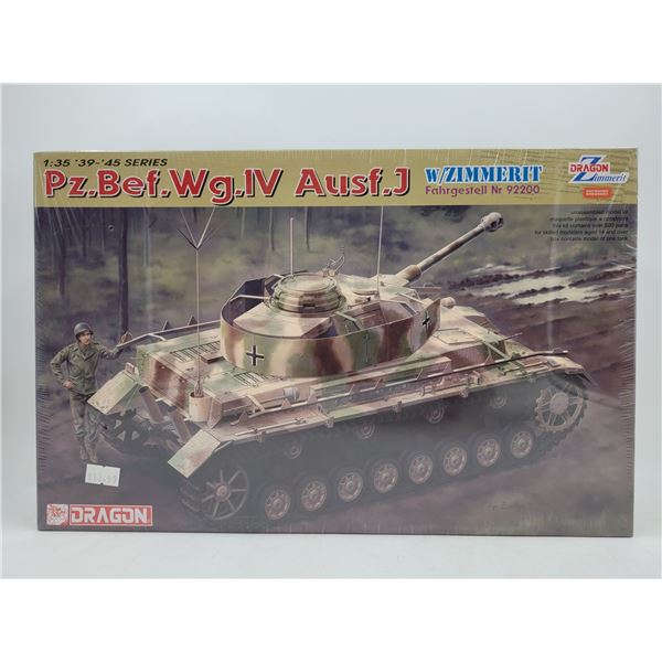 Sealed Dragon Pz.Bef.lWg.1V Ausf. J w/ Zimmerit 1:35 Scale Model Kit