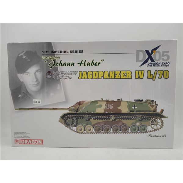 Sealed Dragon "Johann Huber" Jagdpanzer IV L/70 1/35 Scale Model Kit