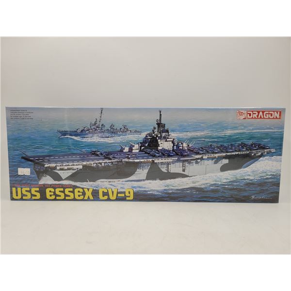 Sealed Dragon USS Essex CV-9 1:700 Scale Model Kit