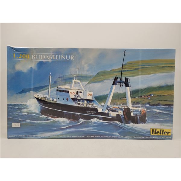 Sealed Heller Bodasteinur 1.200 Scale Model Kit