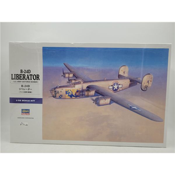 Unbuilt Hasegawa B-24D Liberator US Army Air Force Bomber 1:42 Scale Model Kit