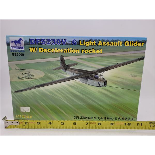 Unbuilt Bronco Models DFS230V-6 Light Assault Glider w/ Deceleration Rocket 1:72 Scale