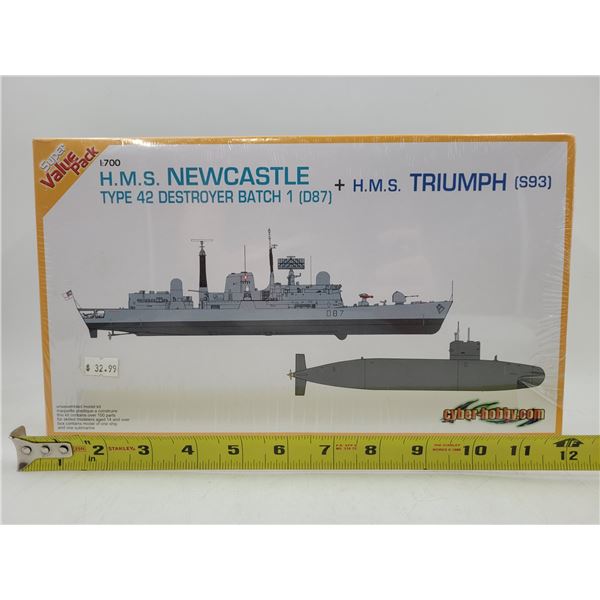 Unbuilt Cyber Hobby HMS Newcastle Type 42 Destroyer + HMS Triumph 1:700 Scale