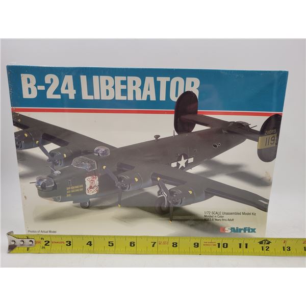 Sealed US Airfix B-24 Liberator 1:72 Scale