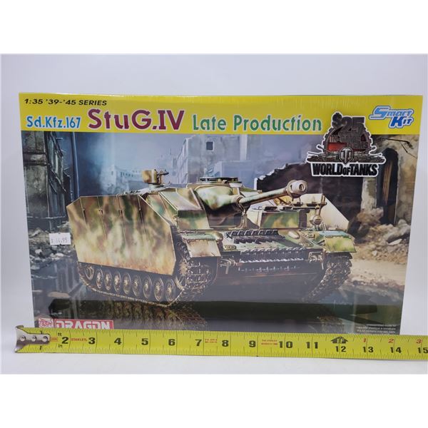 Sealed Dragon Sd.Kfz.167 StuG.IV Late Production 1:35 Scale Model Kit