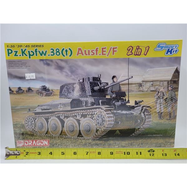 Sealed Dragon Pz.Kpfw.38(t) Ausf. E/F 2-In-1 1:35 Scale Model Kit