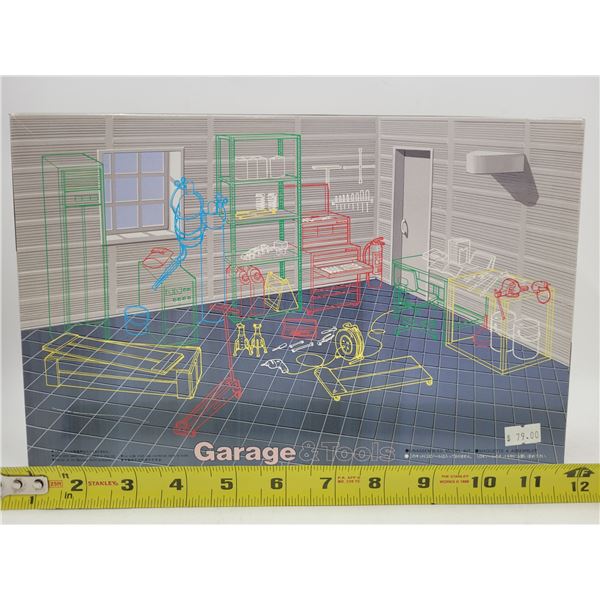 Unbuilt Fujimi Garage & Tools 1/24 Scale Model Kit