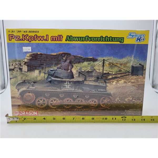 Sealed Dragon Pz.Kpfw.I mit Abwurfvorrichtung 1:35 Scale Model Kit