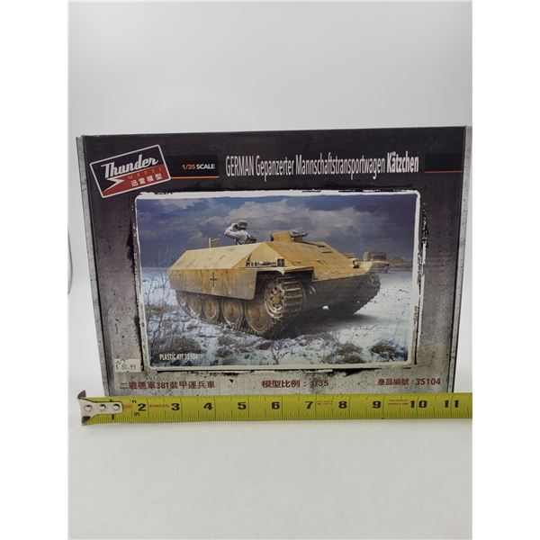 Unbuilt Thunder German Gepanzerter Tank 1:35 Scale