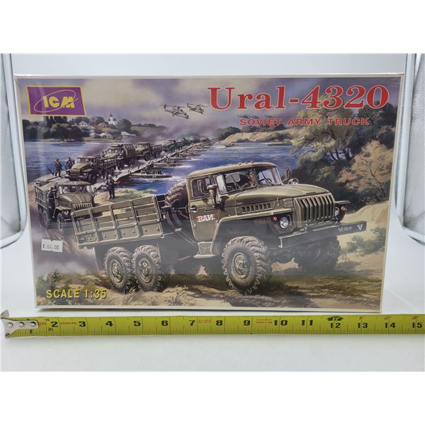 Sealed ICM Ural-4320 Soviet Army Truck 1:35 Scale