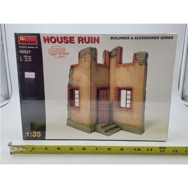 Sealed MiniArt House Ruin 1:35 Scale
