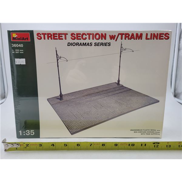 Sealed MiniArt Street Section w/ Tram Lines 1:35 Scale