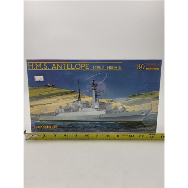 Sealed Cyber Hobby HMS Antelope Type 21 Frigate 1:700 Scale