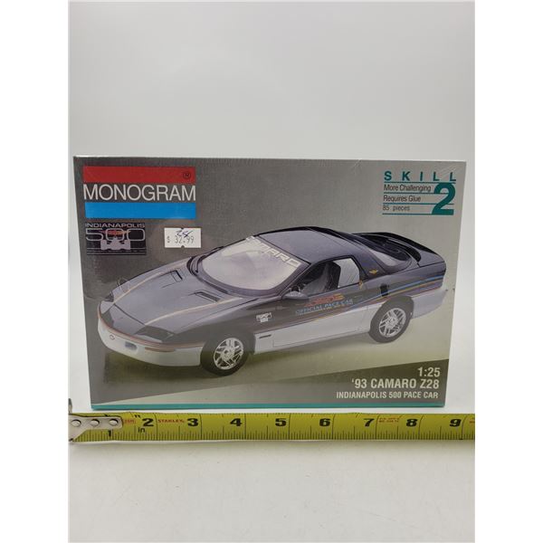 Sealed Monogram Indy 500 93' Camaro Z28 1:25 Scale