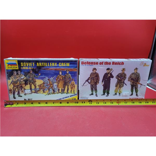 Unbuilt Zvezda Soviet Artillery Crew & Sealed Dragon Defense of the Reich 1:35 Scale