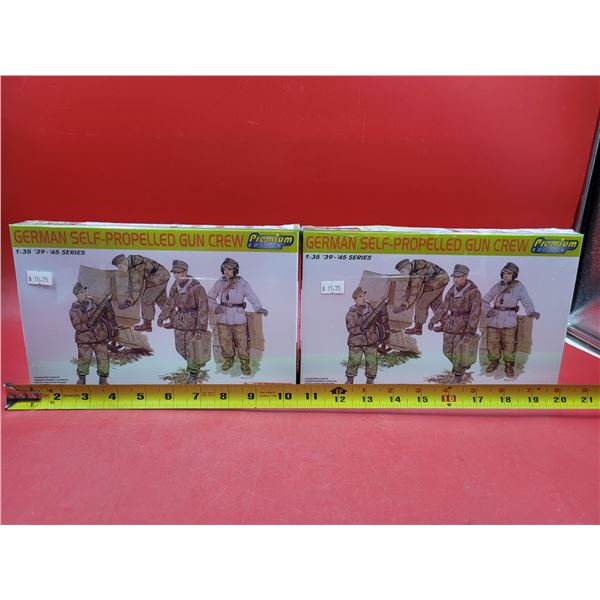 2 Sealed Dragon German Self-Propelled Gun Crew 1:35 Scale