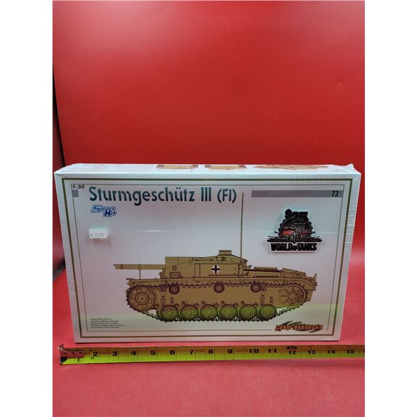 Sealed Cyber Hobby Sturmgeschutz III 1:35 Scale