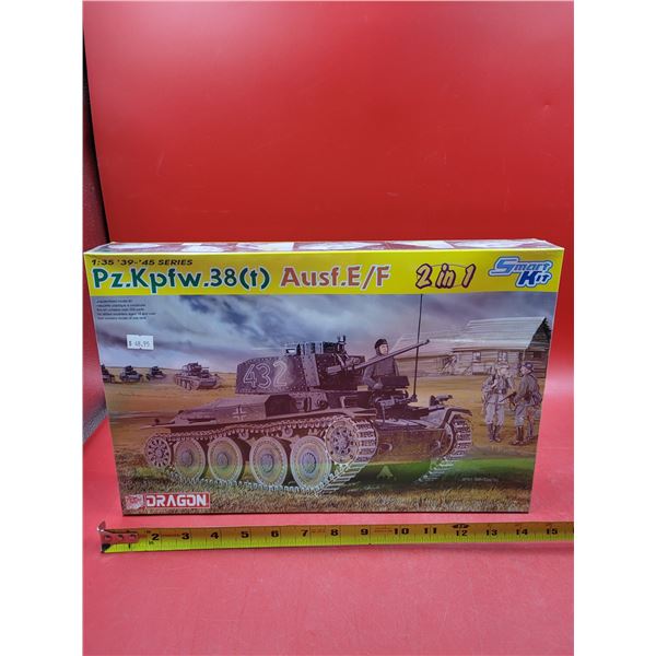 Unbuilt Dragon Pz/Kpfw.38 Ausf.E/F 2 in 1 1:35 Scale