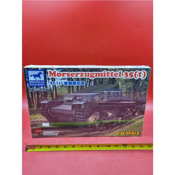 Sealed Bronco Models Morserzugmittel 35 Tank 1:35 Scale