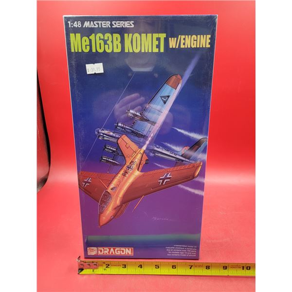 Sealed Dragon Me163B Komet w/ Engine 1:48 Master Series