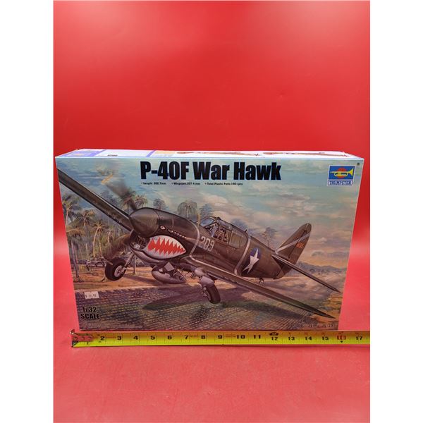 Unbuilt Trumpeter P-40F War Hawk 1:32 Scale
