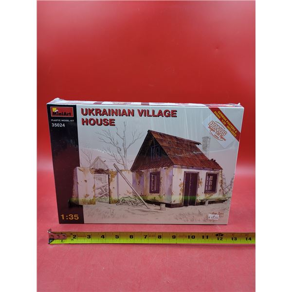 Sealed MiniArt Ukrainian Village House 1:35 Scale