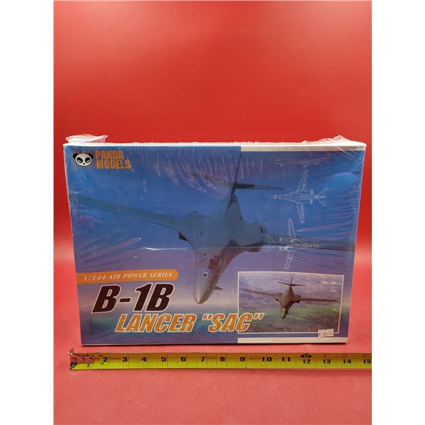Sealed Panda Models B-1B Lancer SAC 1:144 Scale