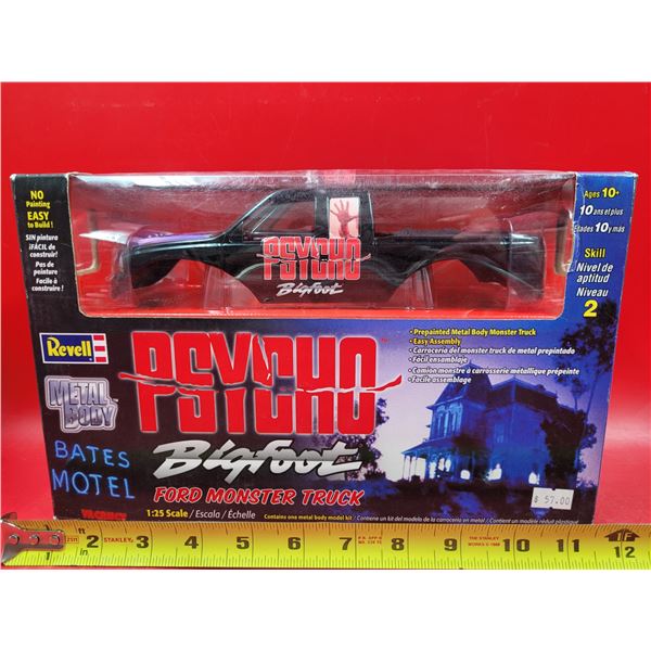 Revell Bates Motel Psycho Bigfoot Ford Monster Truck 1:25 Scale