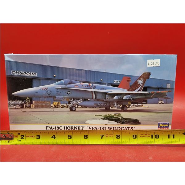 Sealed Hasegawa F/A-18C Hornet VFA-131 Wildcats