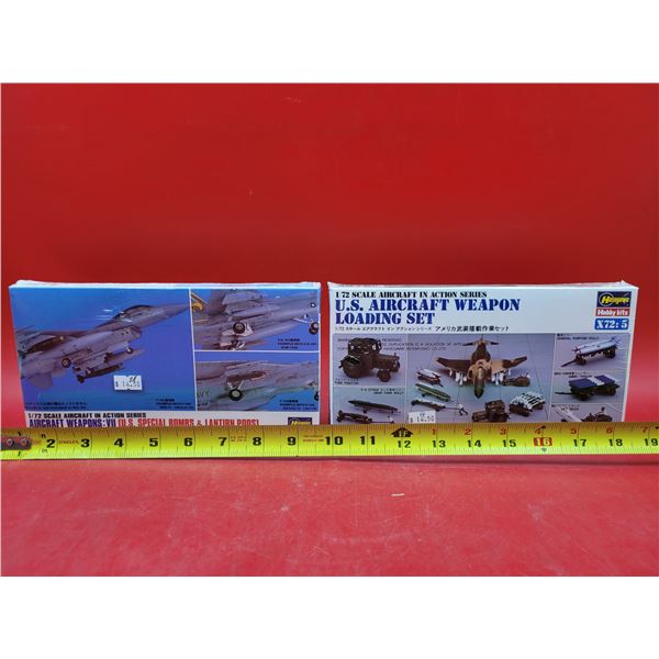 Sealed Hasegawa Aircraft Weapons Special Bombs, Lantern Pods & Aircraft Weapon Loading Set 1:72 Scal
