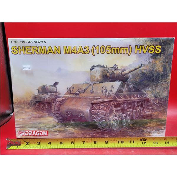 Sealed Dragon Sherman M4A3 (105mm) HVSS 1:35 Scale Model Kit
