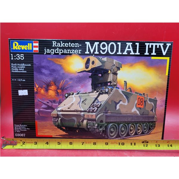 Unbuilt Revell Raketen-Jagdpanzer M901A1 ITV 1:35 Scale Model Kit