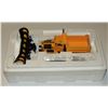 Image 12 : #53 Oshkosh P-Series Snow Plow 1:50 Diecast Boxed
