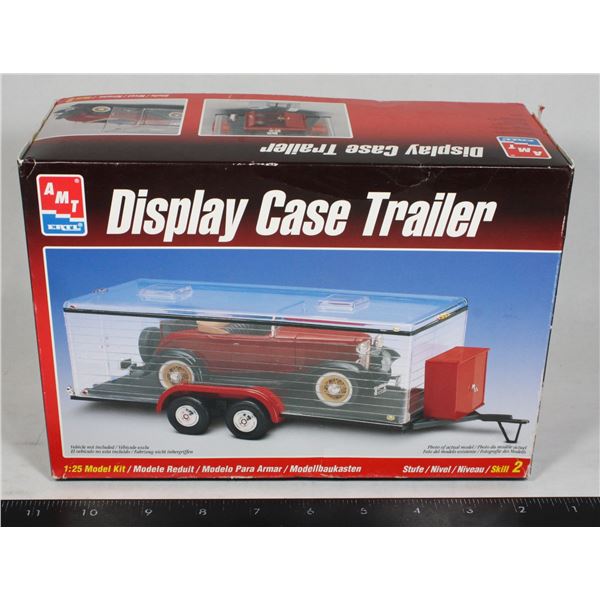 #74 AMT Ertl Display Case Trailer 1:25 Scale Kit